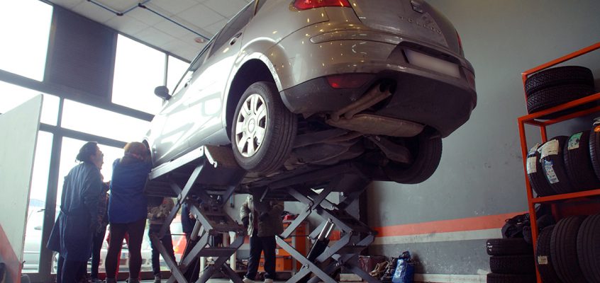 curso mecanica mujeres andragunea repara tu vehiculo iurreta coche